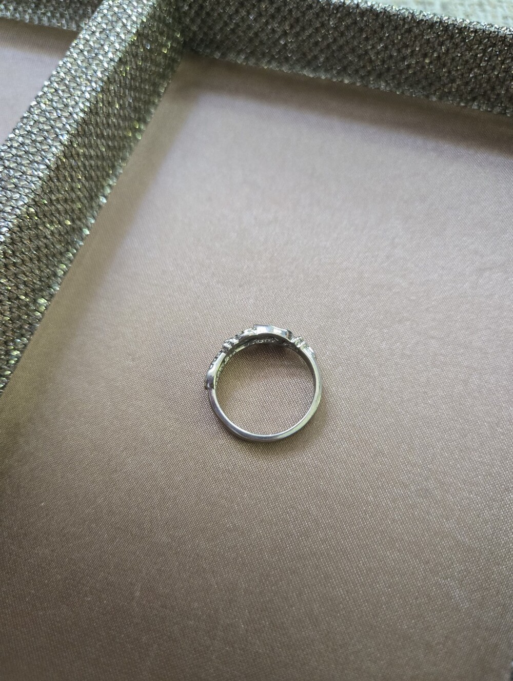 Black Hills Gold Sterling 12k Gold Leaf Ring - Picture 3 of 9